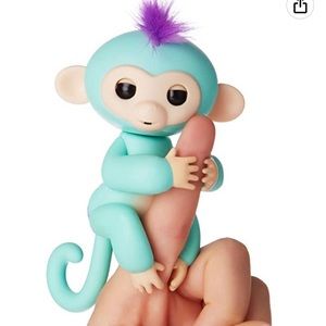 Fingerlings - Interactive Baby‎ Monkey - Zoe